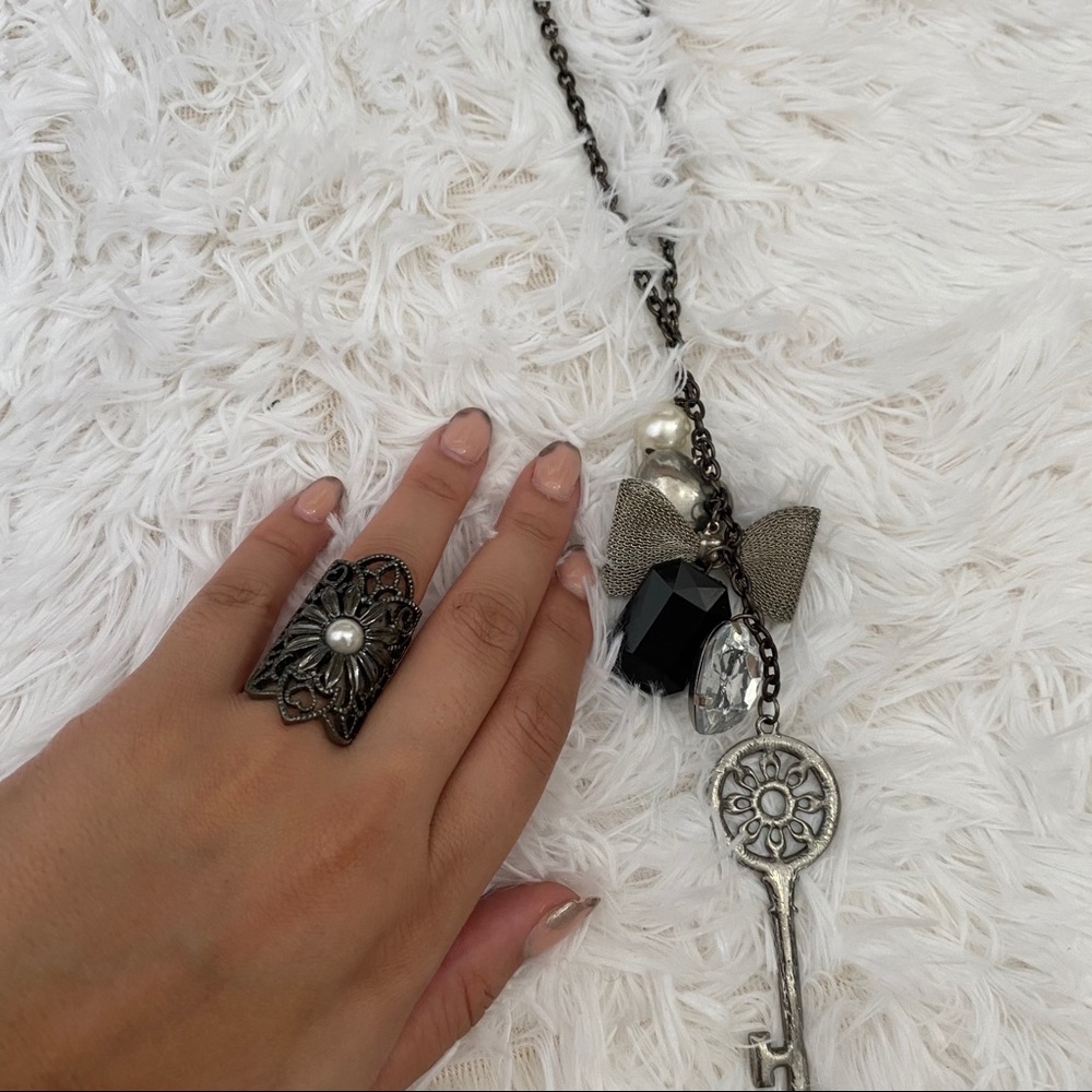 LONG NECKLACE WITH RING SET - Picture 3 of 3